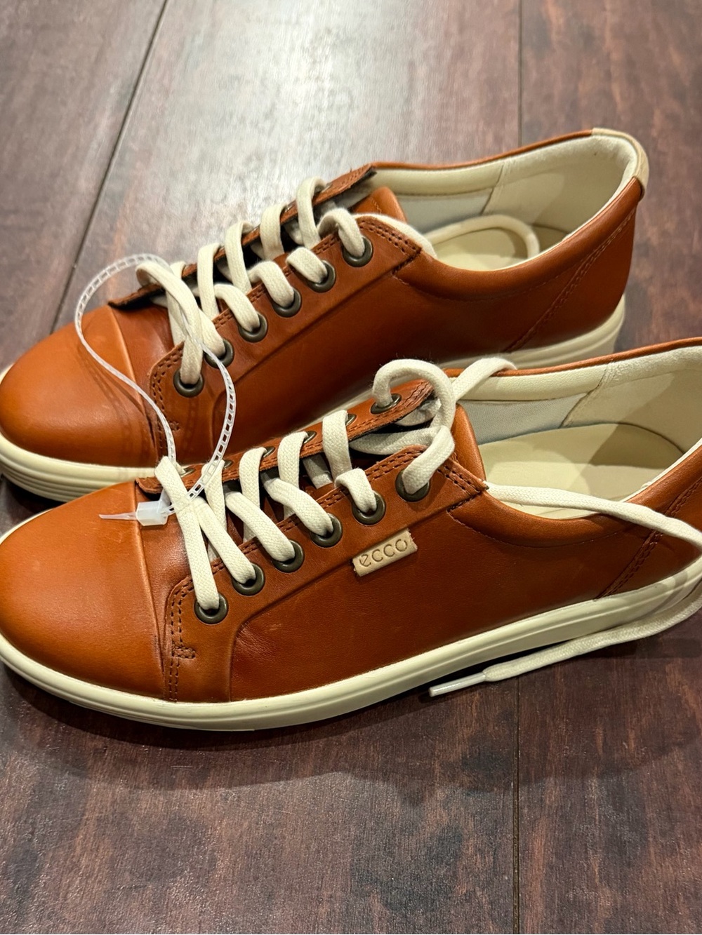 ECCO men’s Casual Leather Sneaker in Brown